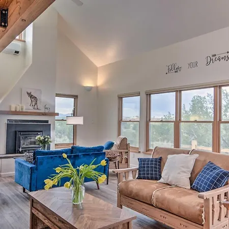 Dreamy Hideaway W/ Mountain Views! Holiday home *