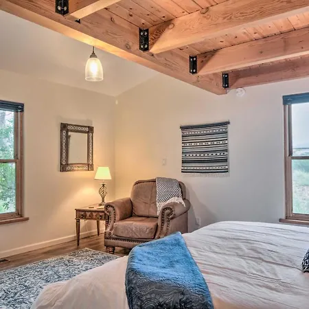 Holiday home Dreamy Hideaway W/ Mountain Views!
