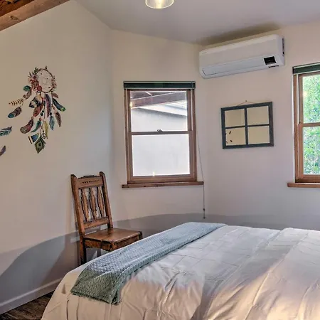 Dreamy Hideaway W/ Mountain Views!